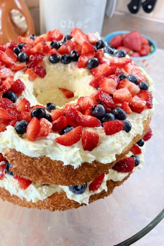 Lemon Cloud Angel Food Cake - Chefalli.com