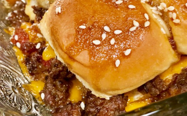 Savory Sweet Bacon Cheeseburger Sliders