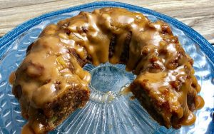 You won’t find a cake that’s more heavenly! This Instant Pot Apple Cake holds all of the wonderful flavors and nostalgia of a well-loved family recipe.