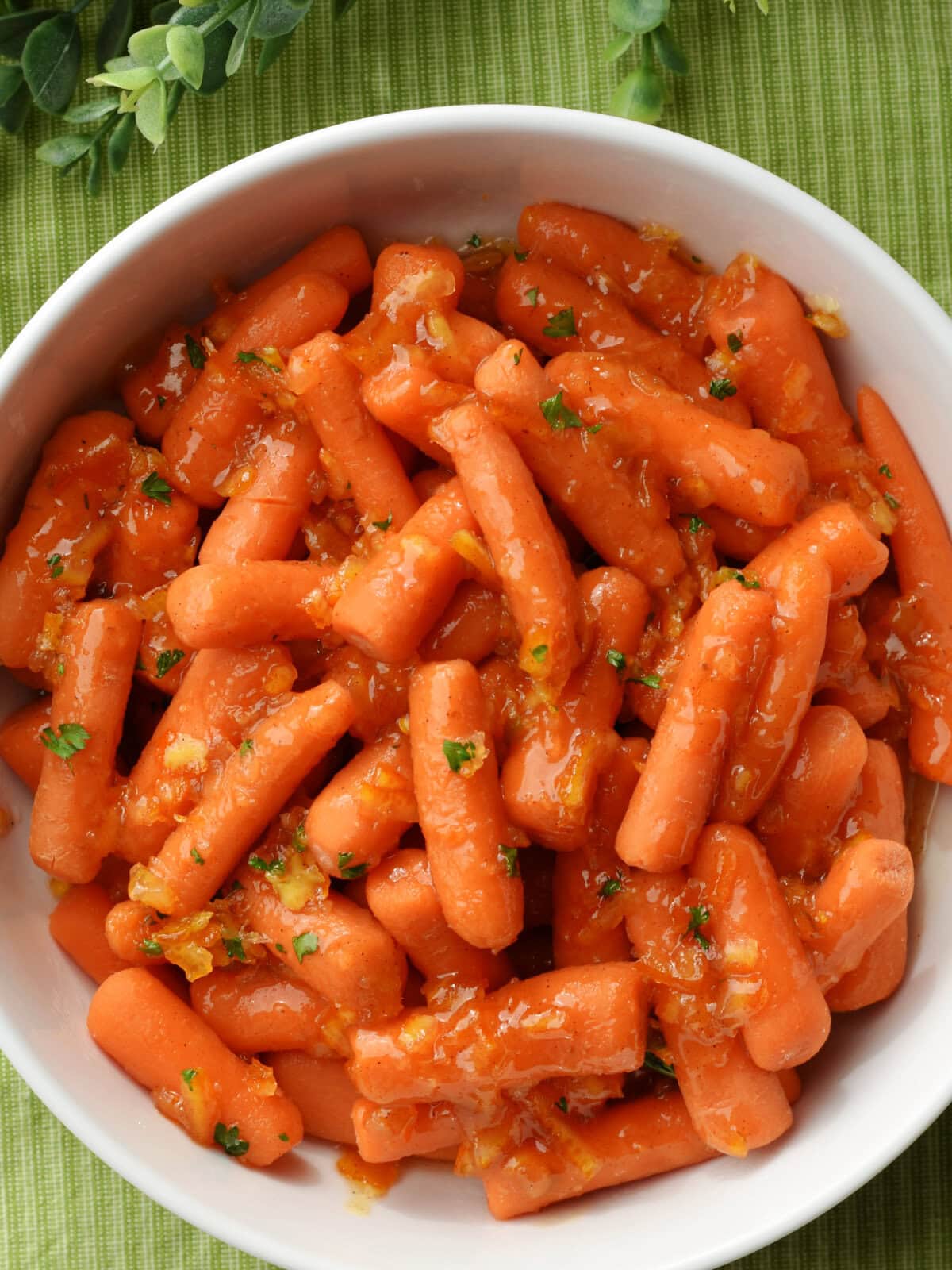 glazed-carrots-orange-marmalade-bowl Glazed Carrots with Orange Marmalade made with Spicy Brown Mustard on the stovetop.