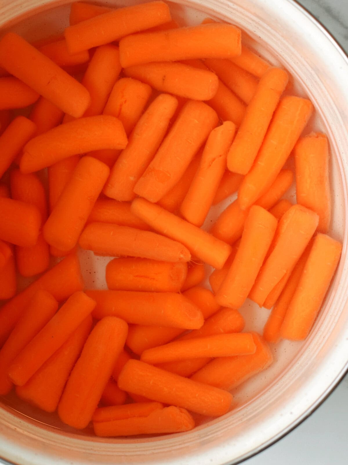 carrots-marmalade-boiling Boiling the vegetables in hot water.